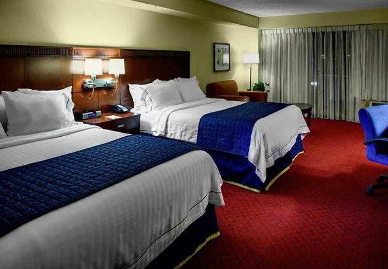 Courtyard By Marriott Fayetteville Εξωτερικό φωτογραφία