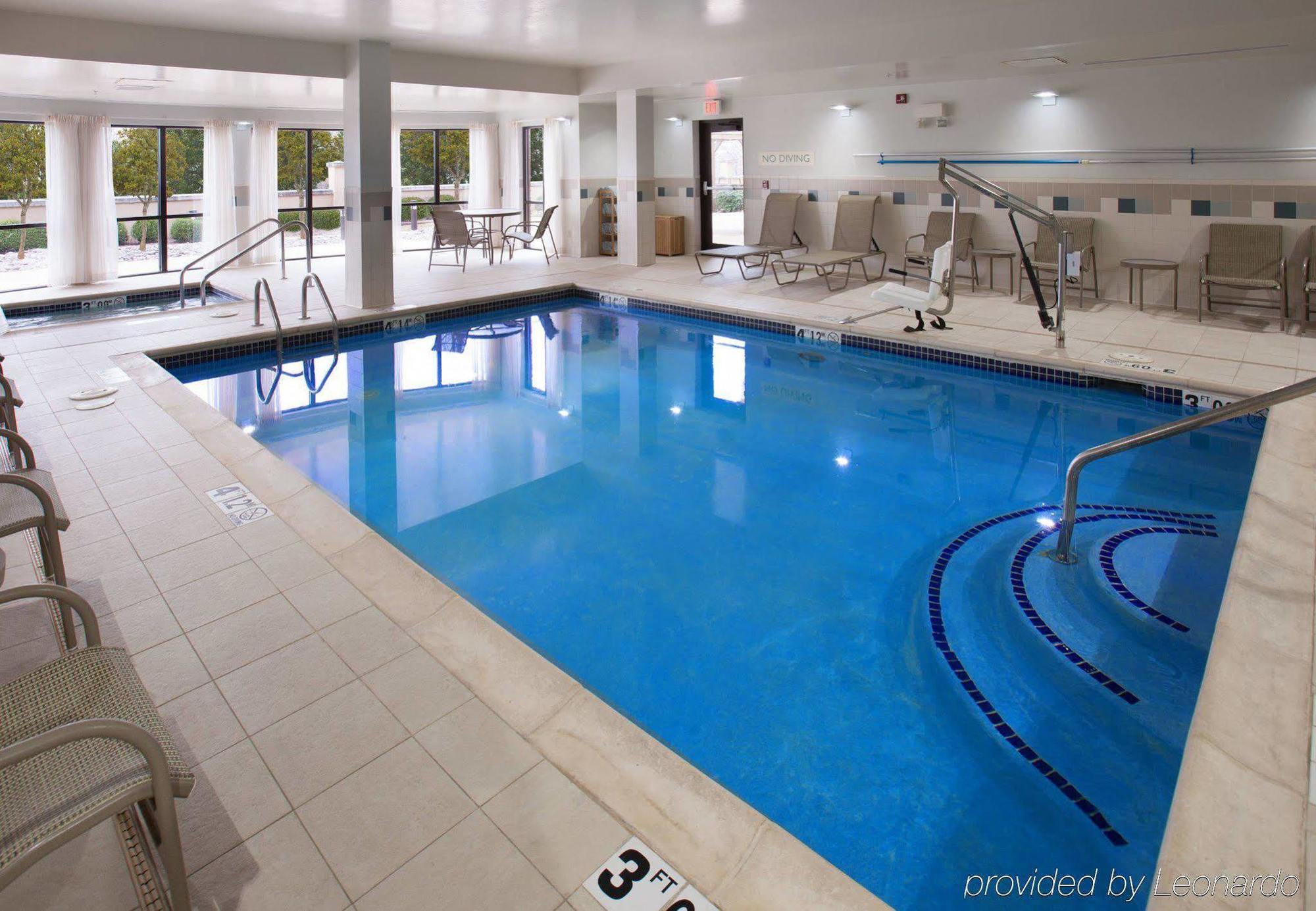 Courtyard By Marriott Fayetteville Εξωτερικό φωτογραφία